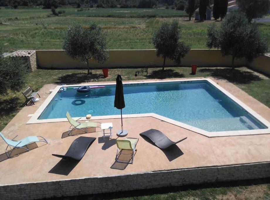 Loue Studio Dans Une Villa Avec Piscine Terrasse Saint-Theodorit 외부 사진